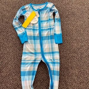 Little sleepies blueberry plaid zippy 2t nwt